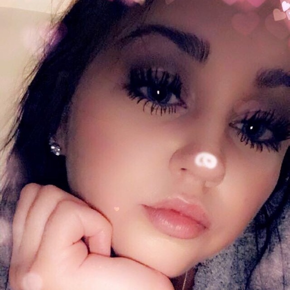 Meet your Posher, Makayla - Picture 1 of 1